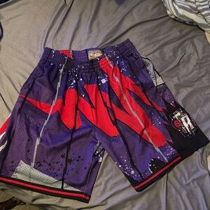 1x Hardwood Classics Toronto Raptors shorts